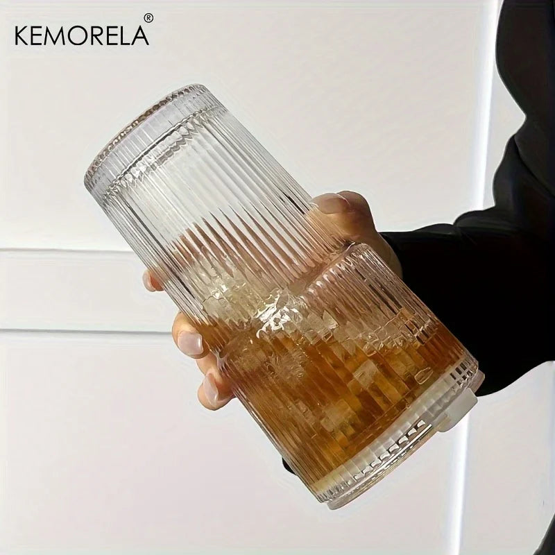 Verre rayé de 600 ml avec couvercle et sans paille KEMORELA