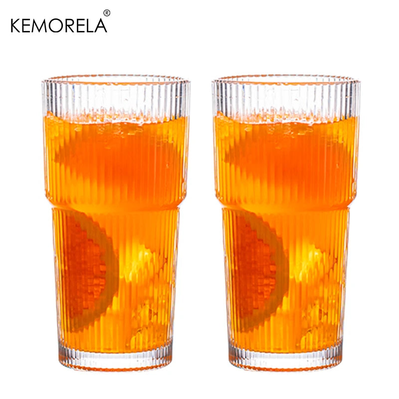 Verre rayé de 600 ml avec couvercle et sans paille KEMORELA