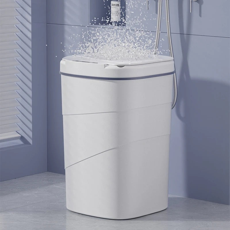 Poubelle à capteur de présence HygiaSense™